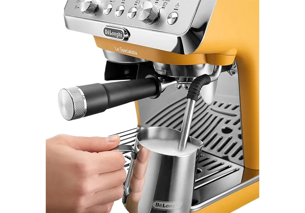 Expresso La Specialista Arte Yellow + Kit Barista Delonghi (EC9155.YE) – Image 2