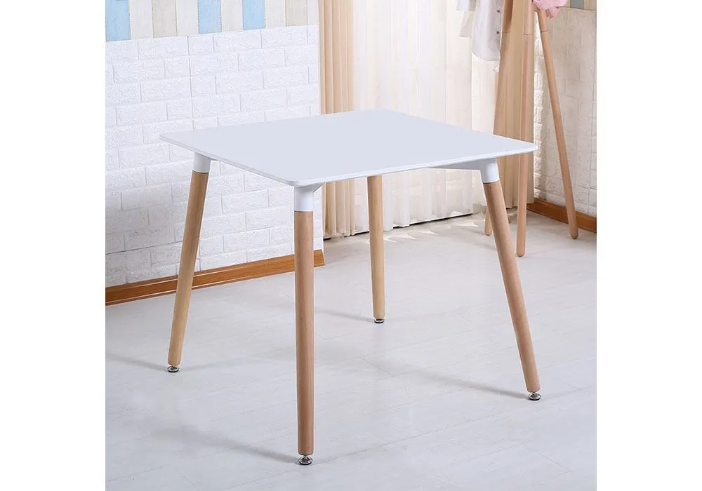 Table à Manger Carrée